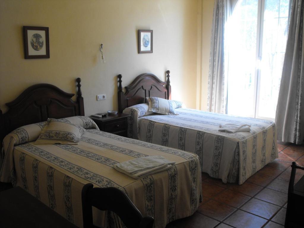 Hostal Nicol'S Hotel Luque Eksteriør billede